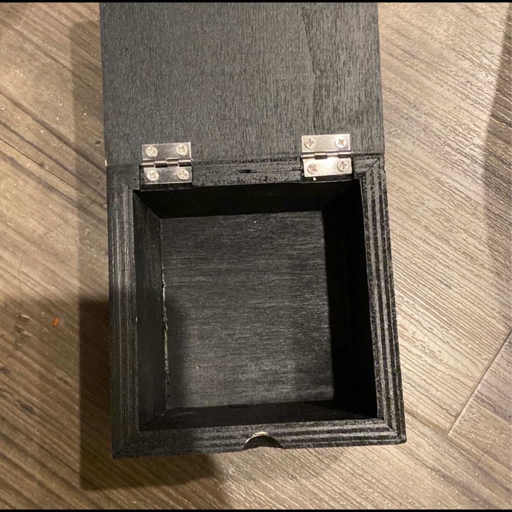 Small Keepsake Box - Picture 2 of 2